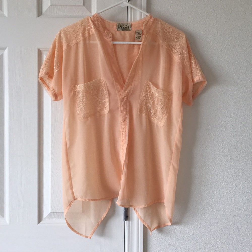 Gimmicks by BKE Sheer & lace top
